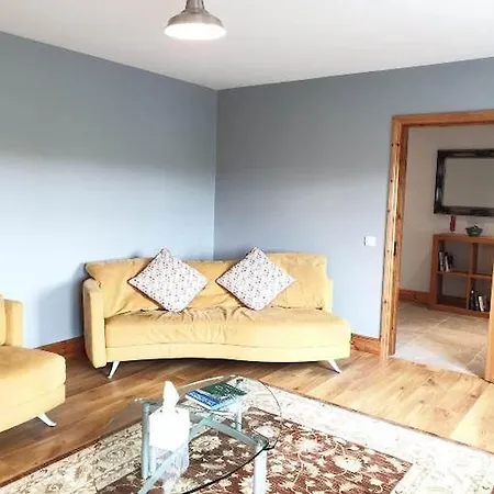 Дом отдыха Hillside House Ballinaboy